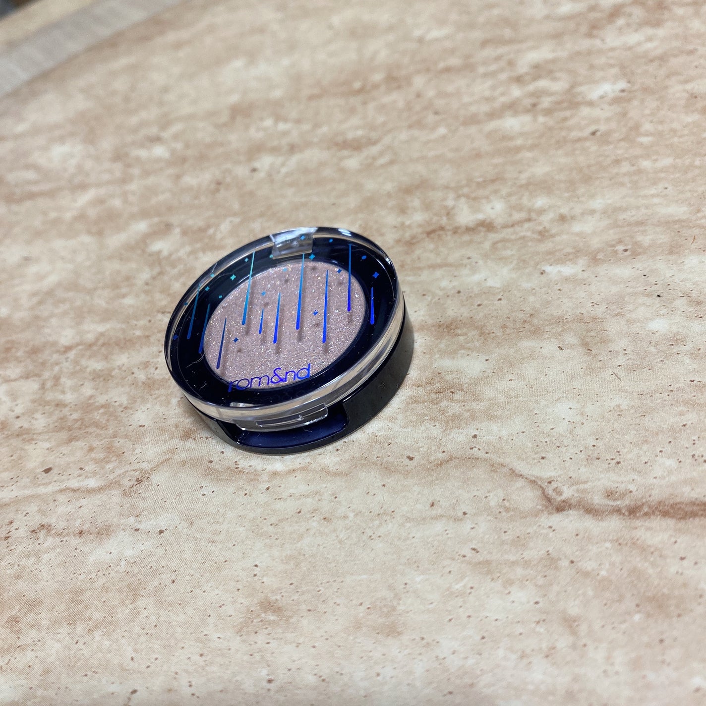 グリッター シャドウ カラー/rom&nd/グリッターを使ったクチコミ(1枚目)