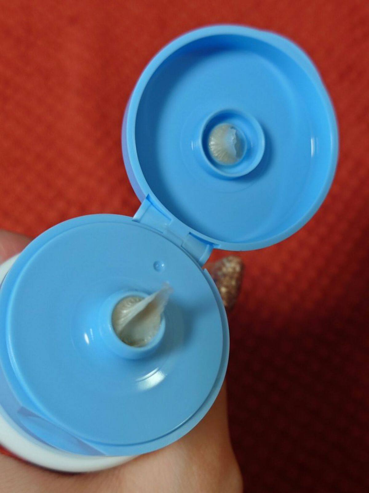 コープ クレイ洗顔フォームのクチコミ「コープのクレイ洗顔フォームを買いました🛒💭
洗顔で有名なロゼットと共同開発と書かれてて気になっ.....」（2枚目）