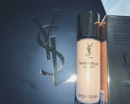 タン ラディアント タッチ エクラ/YVES SAINT LAURENT BEAUTE/リキッドファンデーションを使ったクチコミ(1枚目)