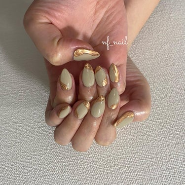 Natsumi◎nailist on LIPS 「nuance.うねうねミラー🪞.#ネイル#ネイルデザイン#..」（1枚目）