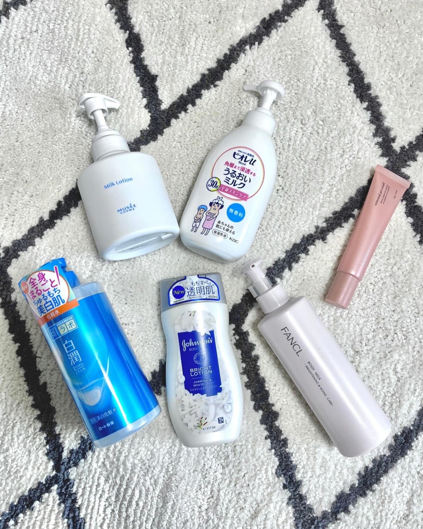ミルクローション 300ml 怒る 【最終値下げ!】ミュゼコスメ ミルクローション 300ml 怒る 【最終値下げ!】ミュゼコスメ