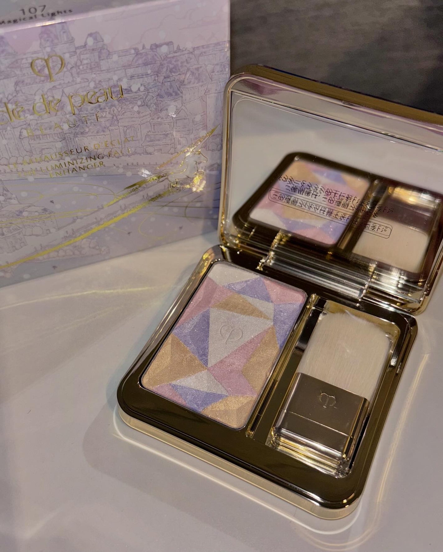 ル・レオスールデクラ /クレ・ド・ポー ボーテ/パウダーハイライトを使ったクチコミ(3枚目)