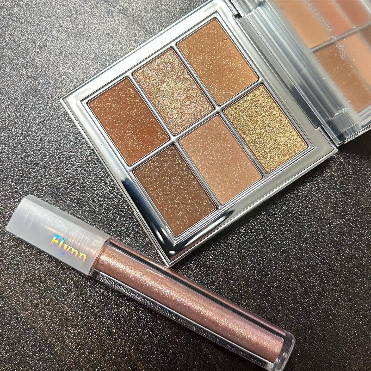 アイ ヴィーガン シアーパレット/AMUSE/アイシャドウパレットを使ったクチコミ(3枚目)