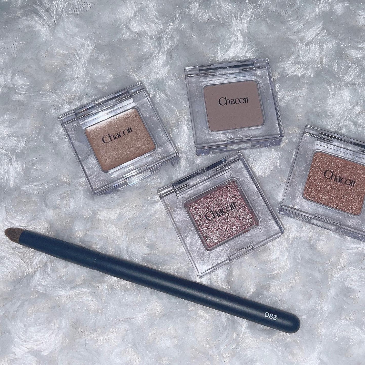 マルチカラーバリエーション マット/チャコット・コスメティクス/単色アイシャドウを使ったクチコミ(1枚目)