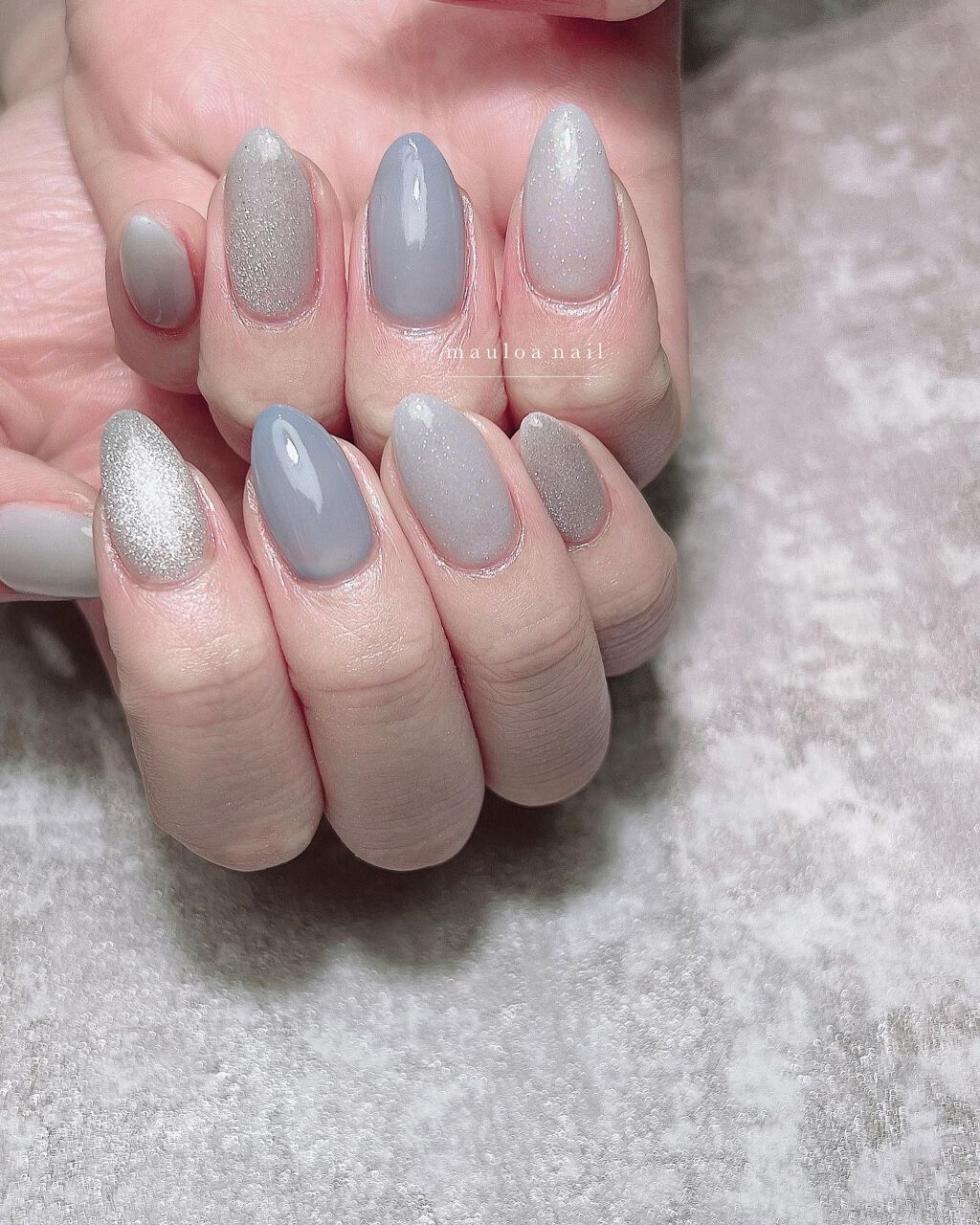 mauloa_nail on LIPS 「・くすみグレー🦋ありがとうございました💙💙・ネイルレッスン動画..」(1枚目)