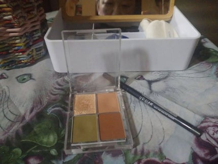 4色アイシャドウパレット 08 エメピスターシュ/aZTK/アイシャドウパレットを使ったクチコミ(1枚目)