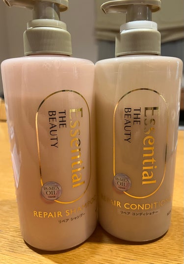 【使った商品】　Essential THE BEAUTY 
                            REPAIR SHAMPOO CONDITIONER
【香り】　　　　フローラルリュク