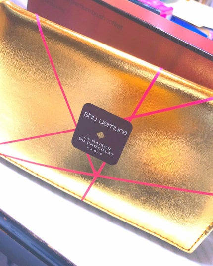 shu uemura ガナッシュ アンド プラリネ プレミアム ブラシ コフレのクチコミ「発売日に朝から並んで買って来ました!♡
毎年大人気のブラシセットと聞いてるので去年までは諦めて.....」(1枚目)