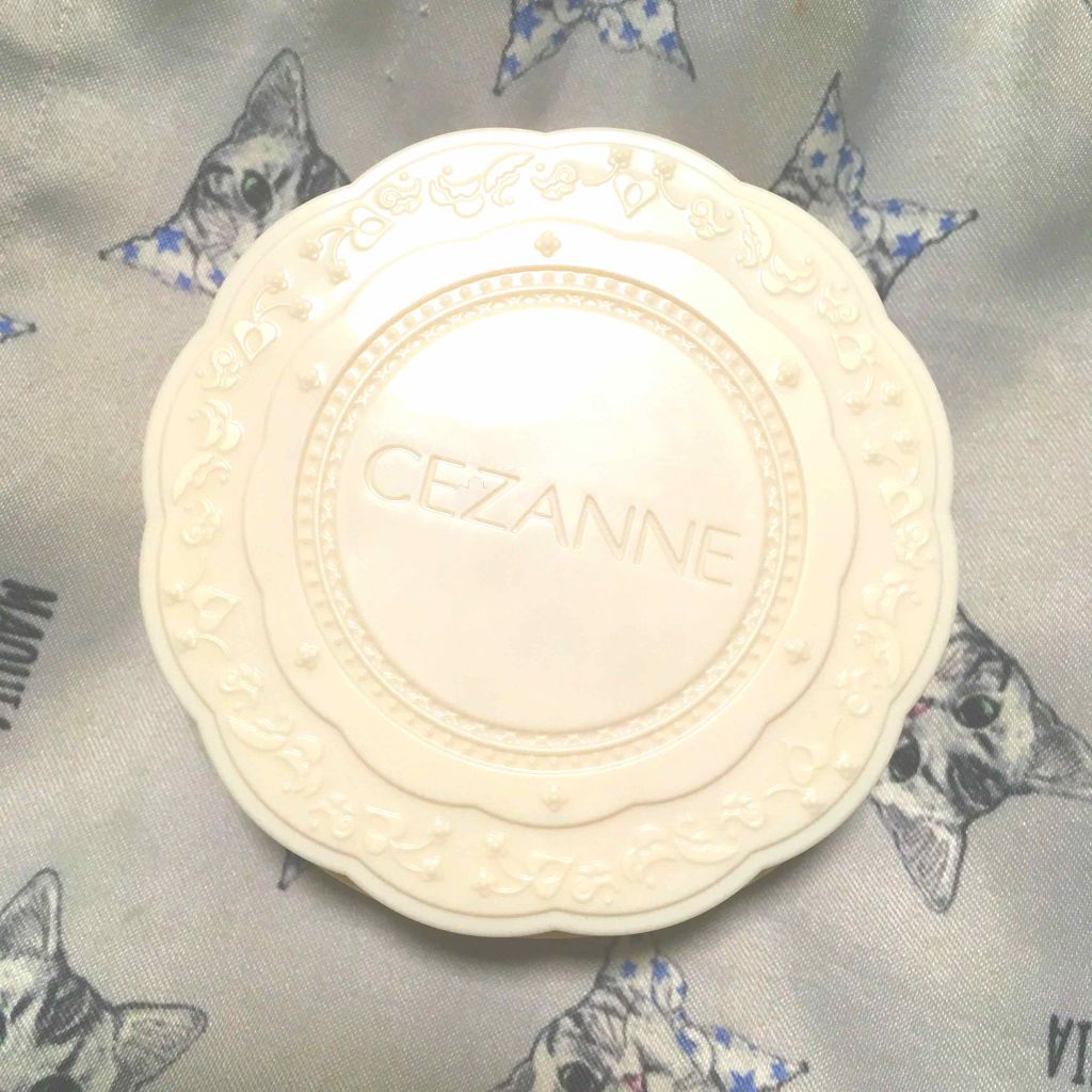UVシルクカバーパウダー/CEZANNE/プレストパウダーを使ったクチコミ(2枚目)