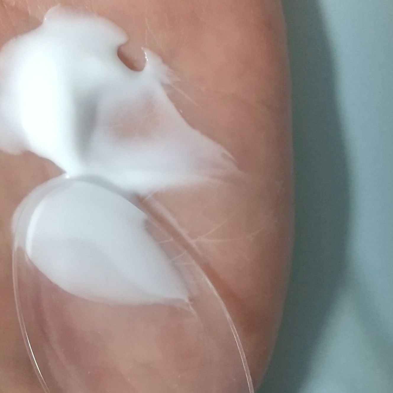 フローズンライチハンドクリーム/イヴ・ロシェ/ハンドクリームを使ったクチコミ（3枚目）