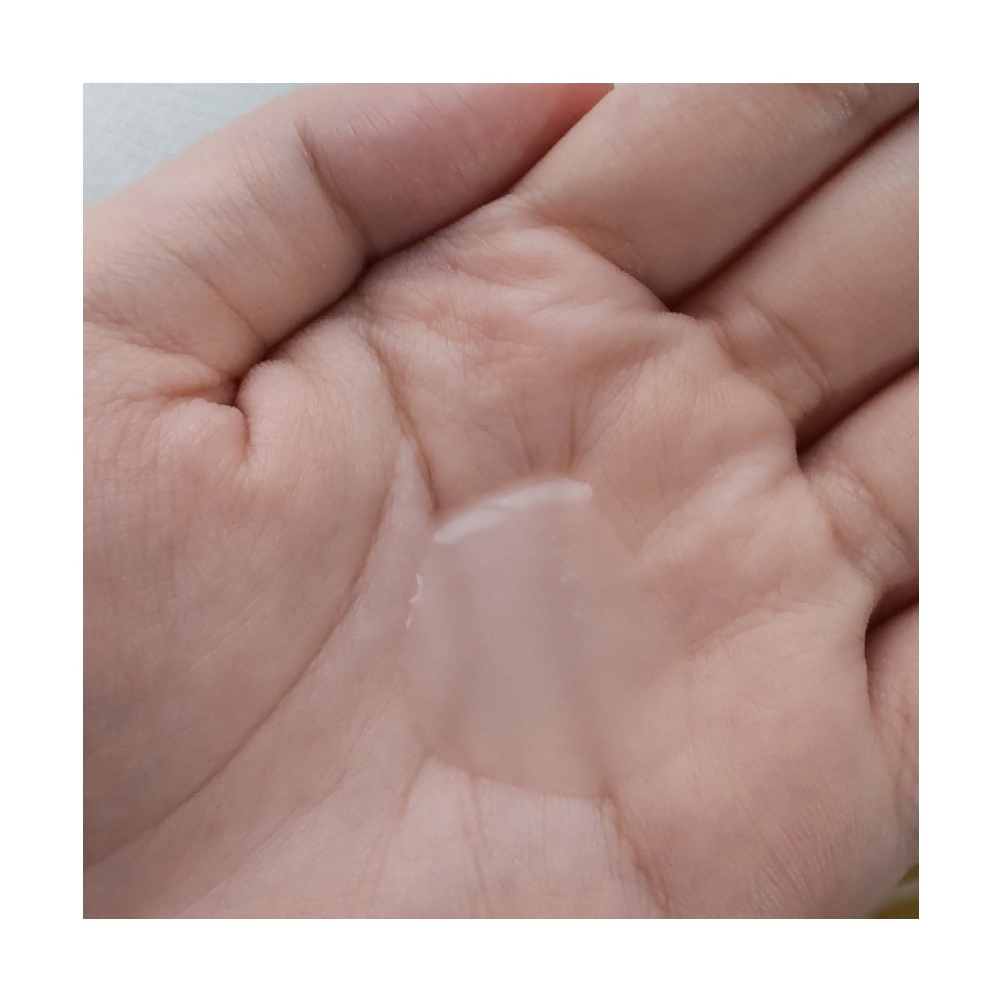 モイスチュアマイルドホワイト パーフェクトエッセンス 230ml/モイスチュアマイルド ホワイト/オールインワン化粧品を使ったクチコミ（2枚目）