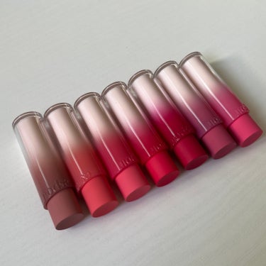 【使った商品】
espoirノーウェアリップスティック バーミンググロー💄

【商品の特徴】
色落ち、崩れ、ベタつきがない新感覚のリップです！！

【使用感】
色が半透明でクリアな発色なので、自分の唇の