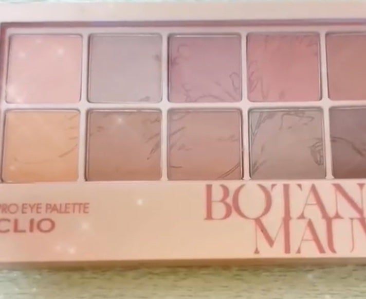 ひより on LIPS 「CLIOプロアイパレット09BOTANICMAUVE色味が可愛..」(1枚目)