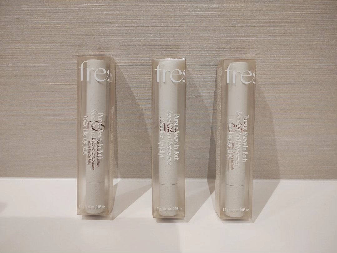 mcgroupakiko on LIPS 「気分やその日のファッションによってメイクやコスメポーチも変える..」(10枚目)