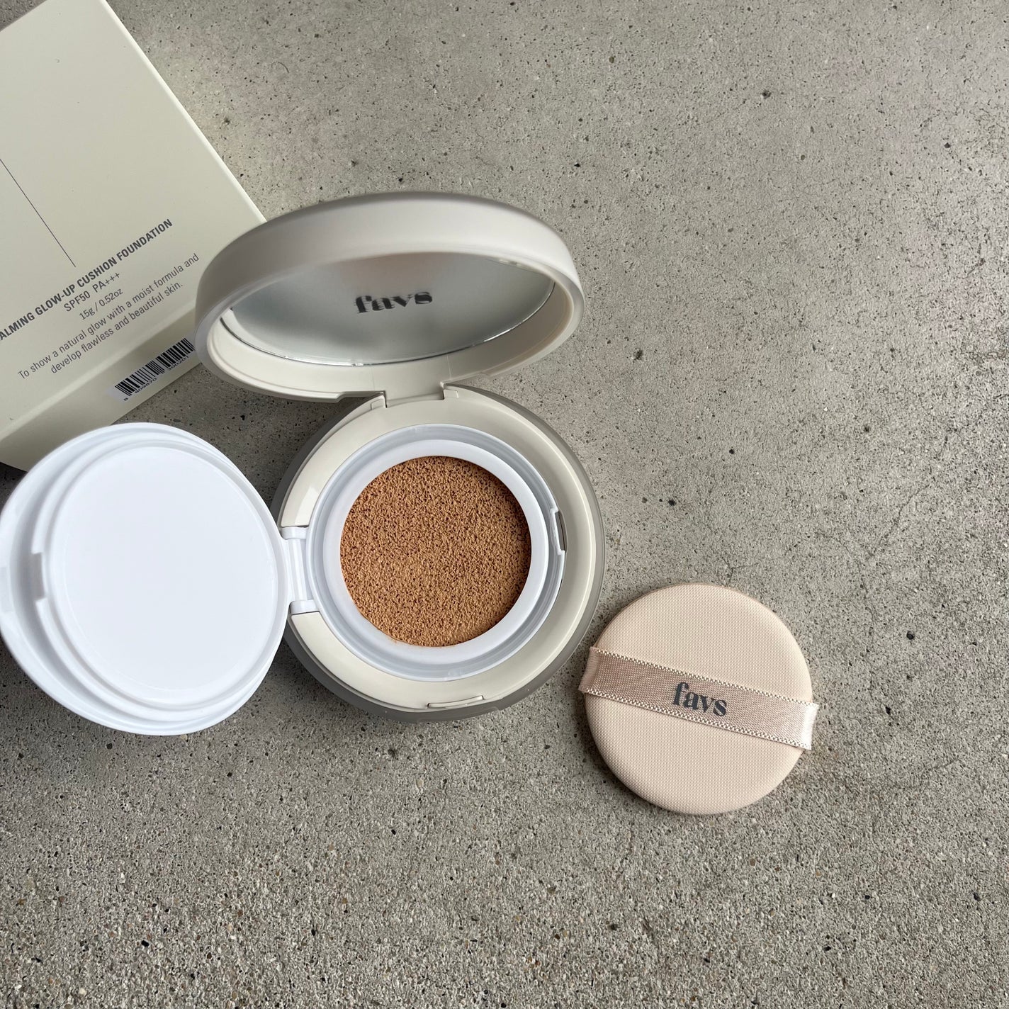 カーミンググロウアップクッションファンデーション/favs/リキッドファンデーションを使ったクチコミ(3枚目)