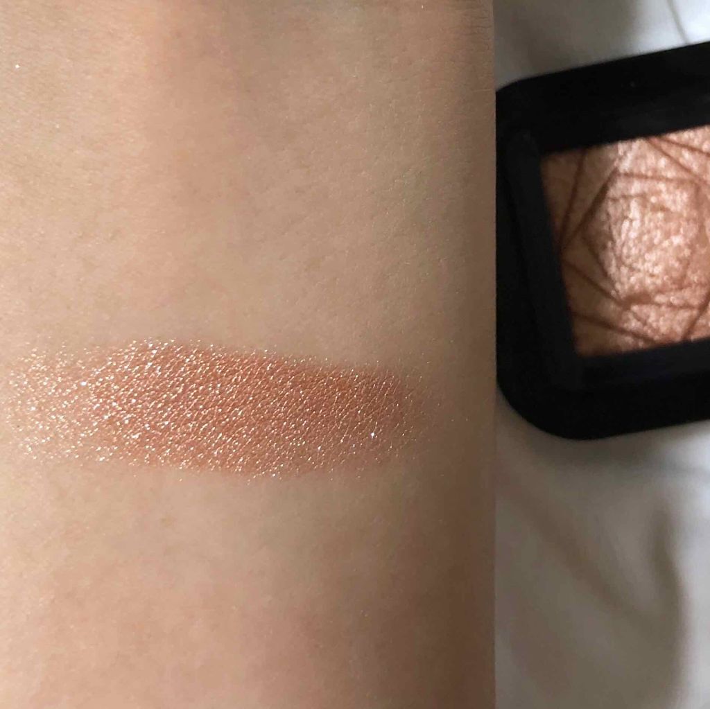 クチュールシャドウ/A’pieu/単色アイシャドウを使ったクチコミ（2枚目）