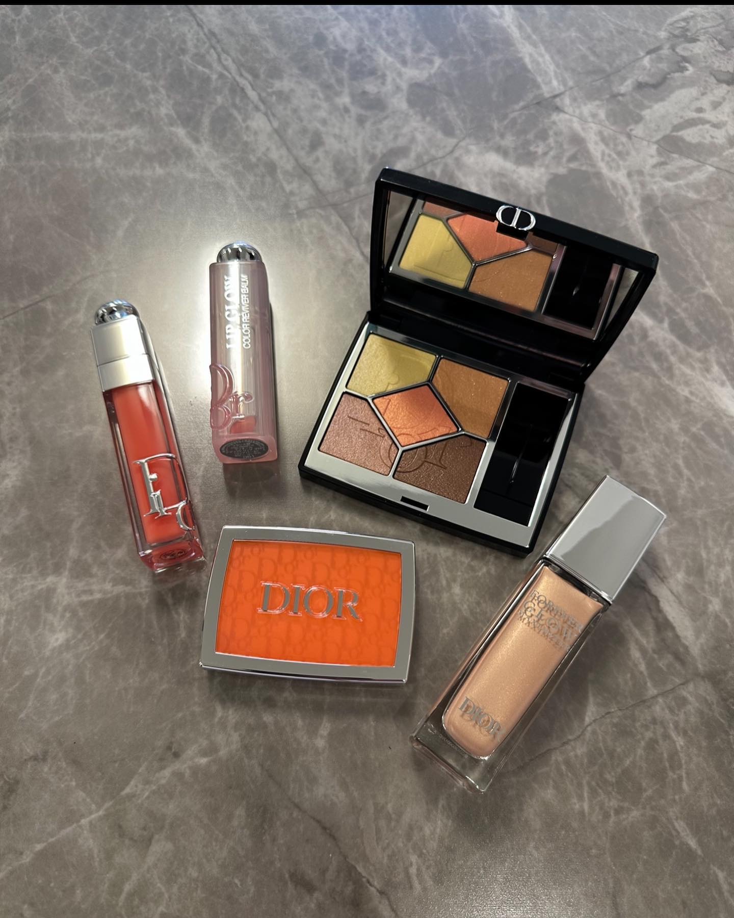 ディオール アディクト リップ マキシマイザー 061 ポピー コーラル/Dior/リップグロスを使ったクチコミ（2枚目）