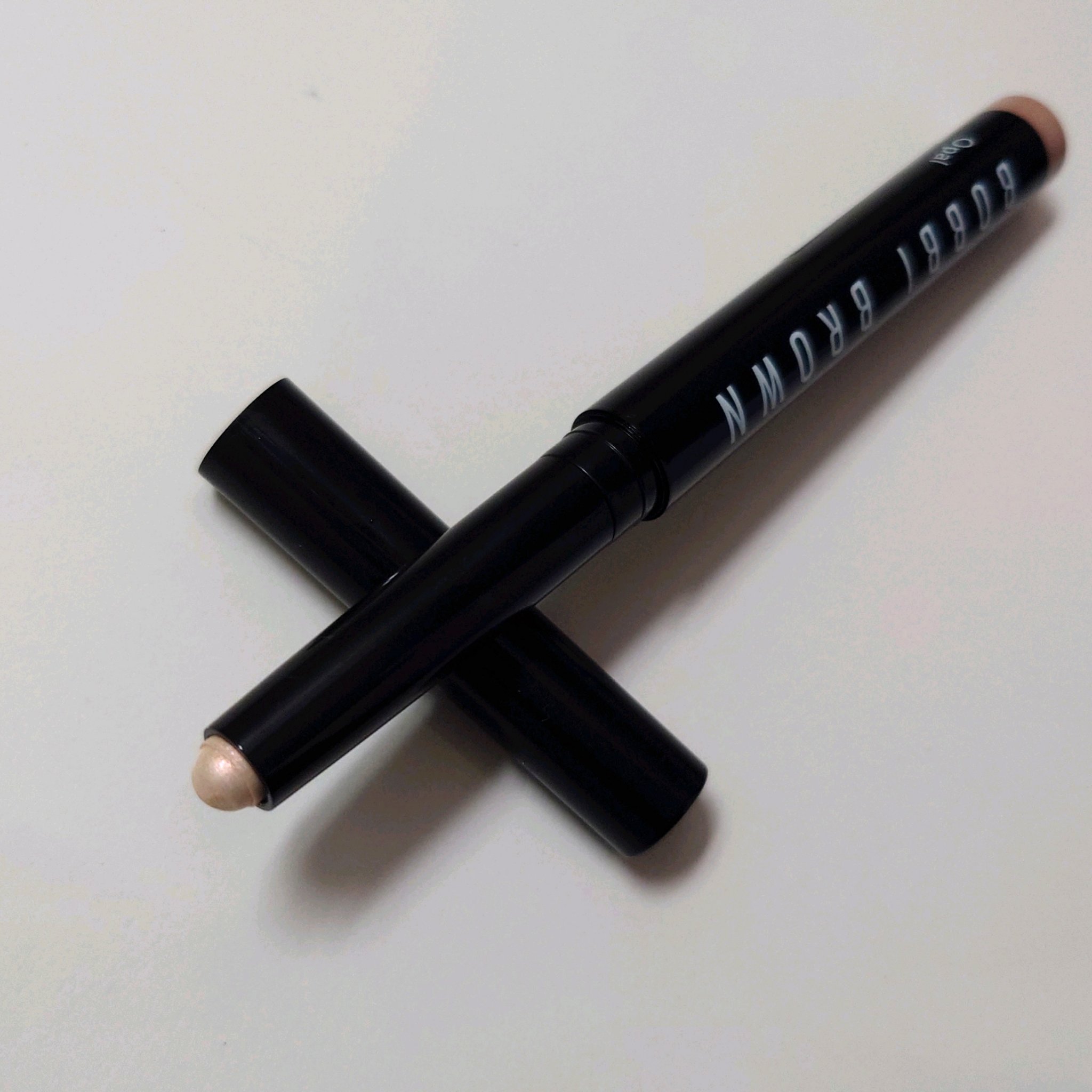 ロングウェア クリーム シャドウ スティック #L46 オパール（限定復刻）/BOBBI BROWN/スティックアイシャドウを使ったクチコミ（3枚目）