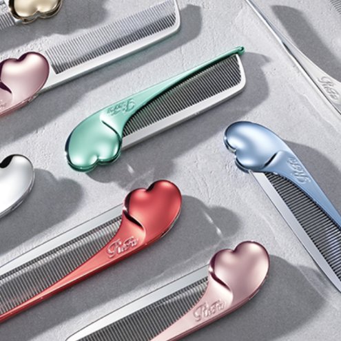 ReFa HEART COMB Aira シャインレッド/ReFa/ヘアコームを使ったクチコミ（2枚目）