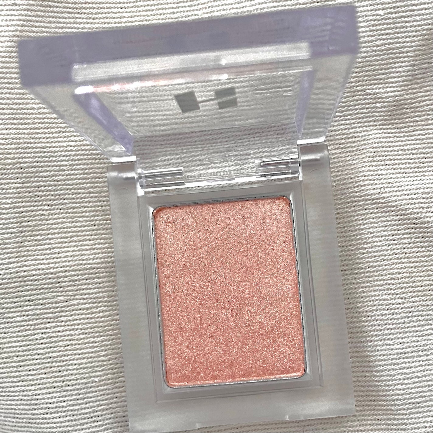 マイフェイブピースアイシャドウ/HOLIKA HOLIKA/単色アイシャドウを使ったクチコミ(2枚目)