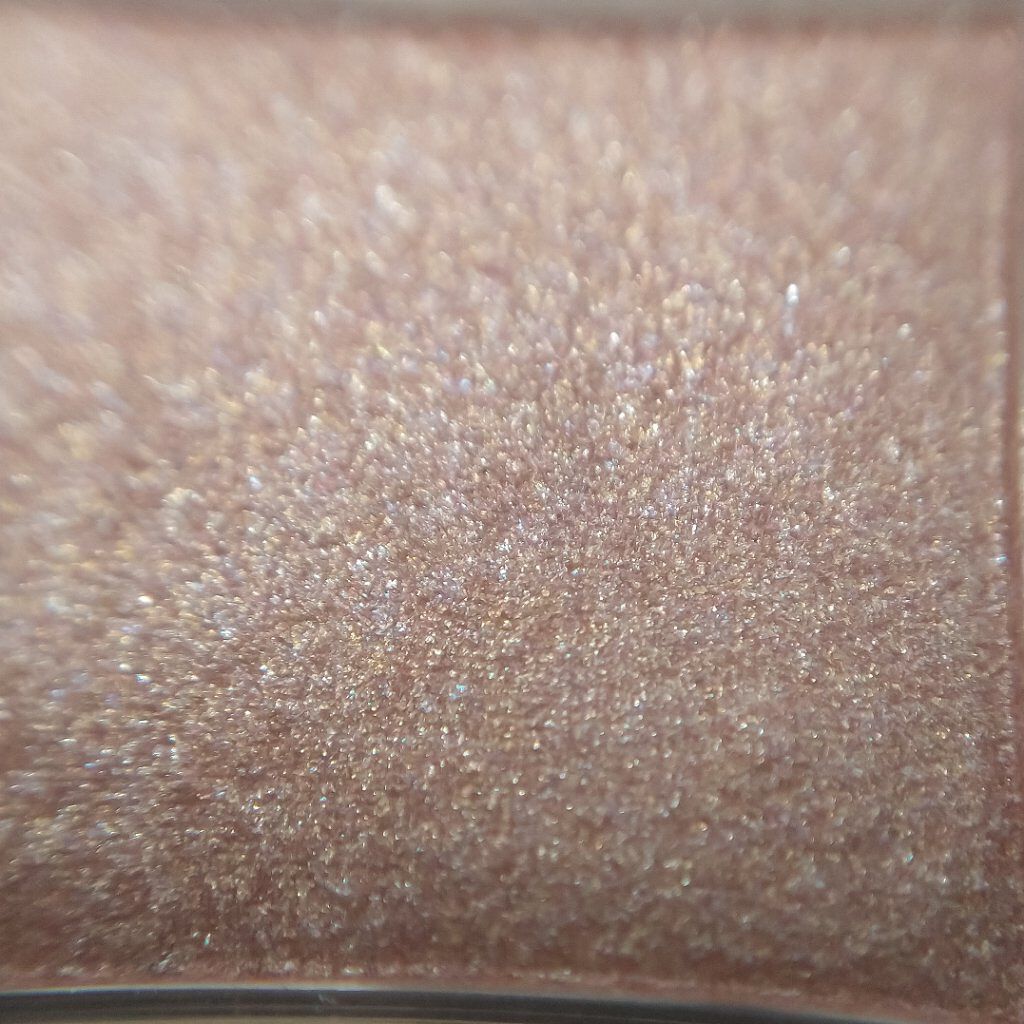 ニュアンスカラー シャドウ キラキラリン(限定）/BABYMEE/単色アイシャドウを使ったクチコミ（3枚目）