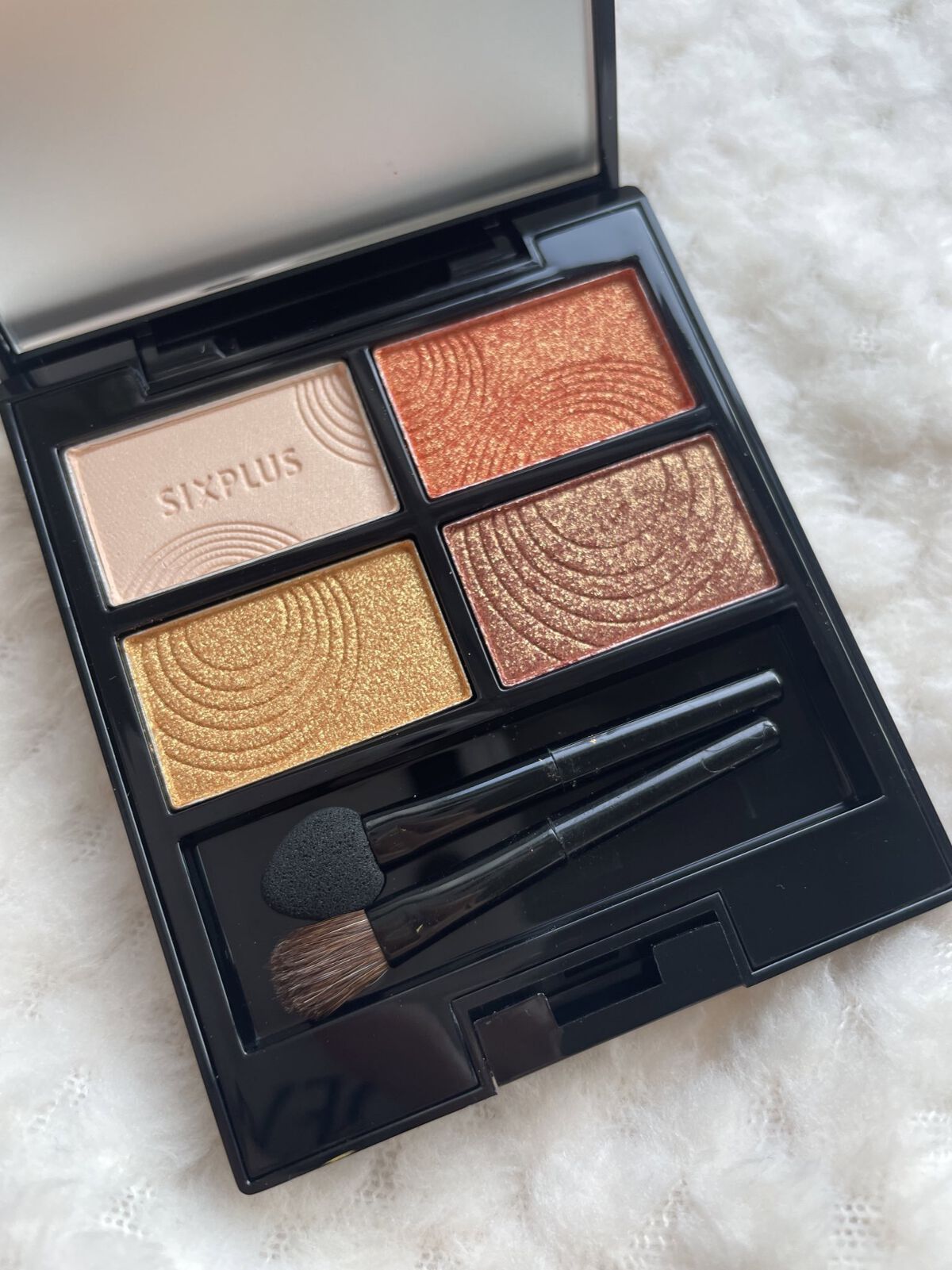 SIXPLUS 4色アイシャドウ #03サンセットブラウン/SIXPLUS/アイシャドウパレットを使ったクチコミ（1枚目）