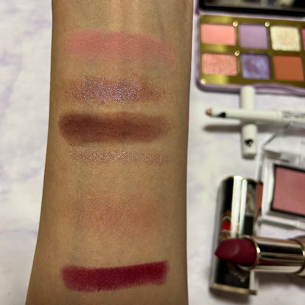 プリティー イージーグリッタースティック N°8 ヌーディーモーン/unleashia/グリッターを使ったクチコミ（2枚目）