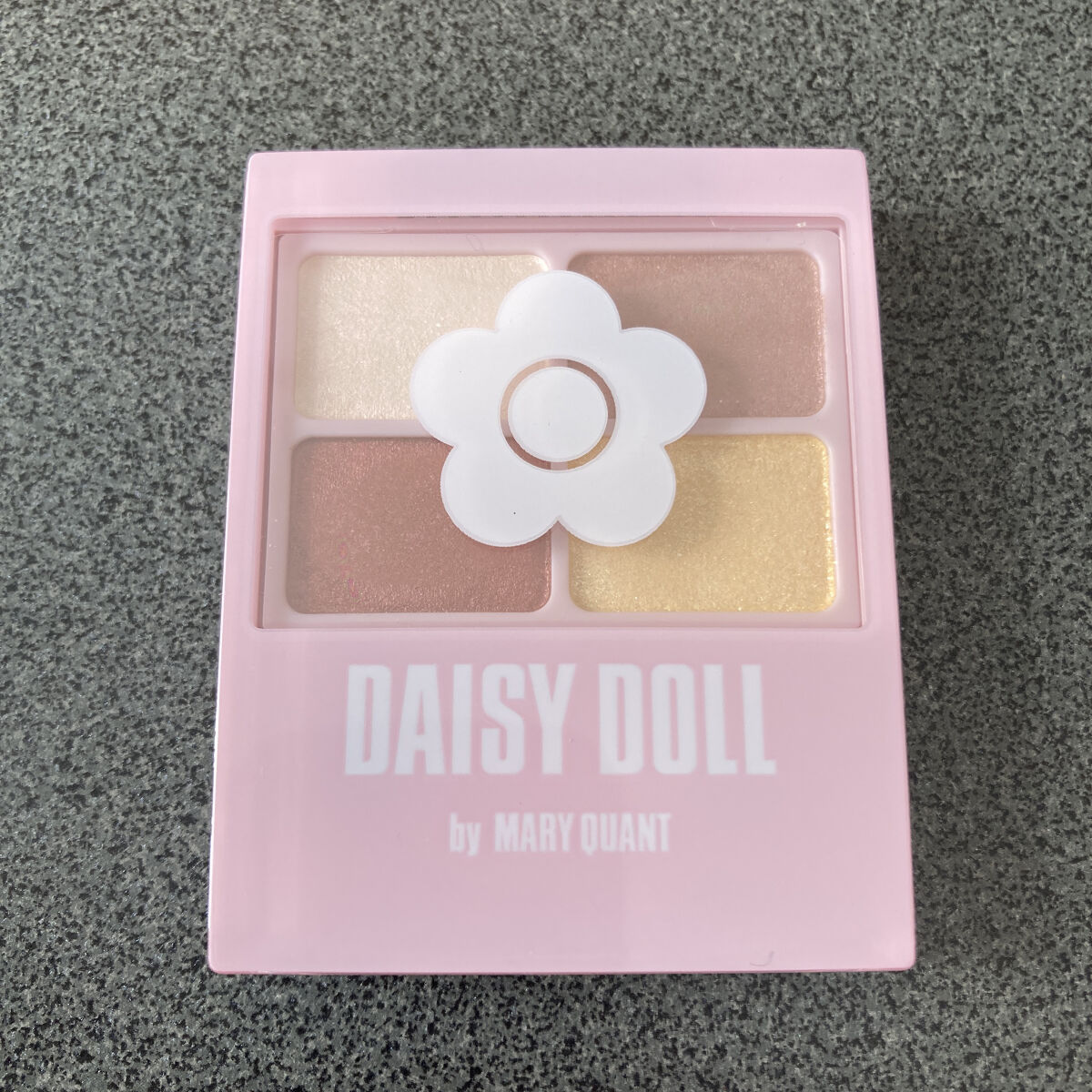 デイジードール アイカラー パレット BR-04 ハニーブラウン/DAISY DOLL by MARY QUANT/アイシャドウパレットを使ったクチコミ（1枚目）