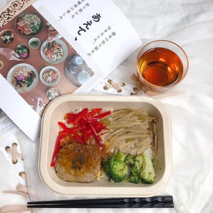 ð¥ð¢ð¬ð.ðððð çŸå®¹ã©ã€ã¿ãŒ on LIPS ã..å³ã®çŽ é±æ«ã®äœã眮ãããå°œãããããããŠã圩ãè±ããªæšæå€..ãïŒ9æç®ïŒ