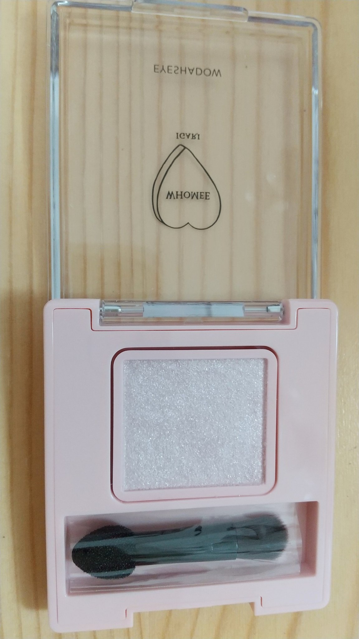 フーミー シングルラメシャドウ/WHOMEE/単色アイシャドウを使ったクチコミ（2枚目）