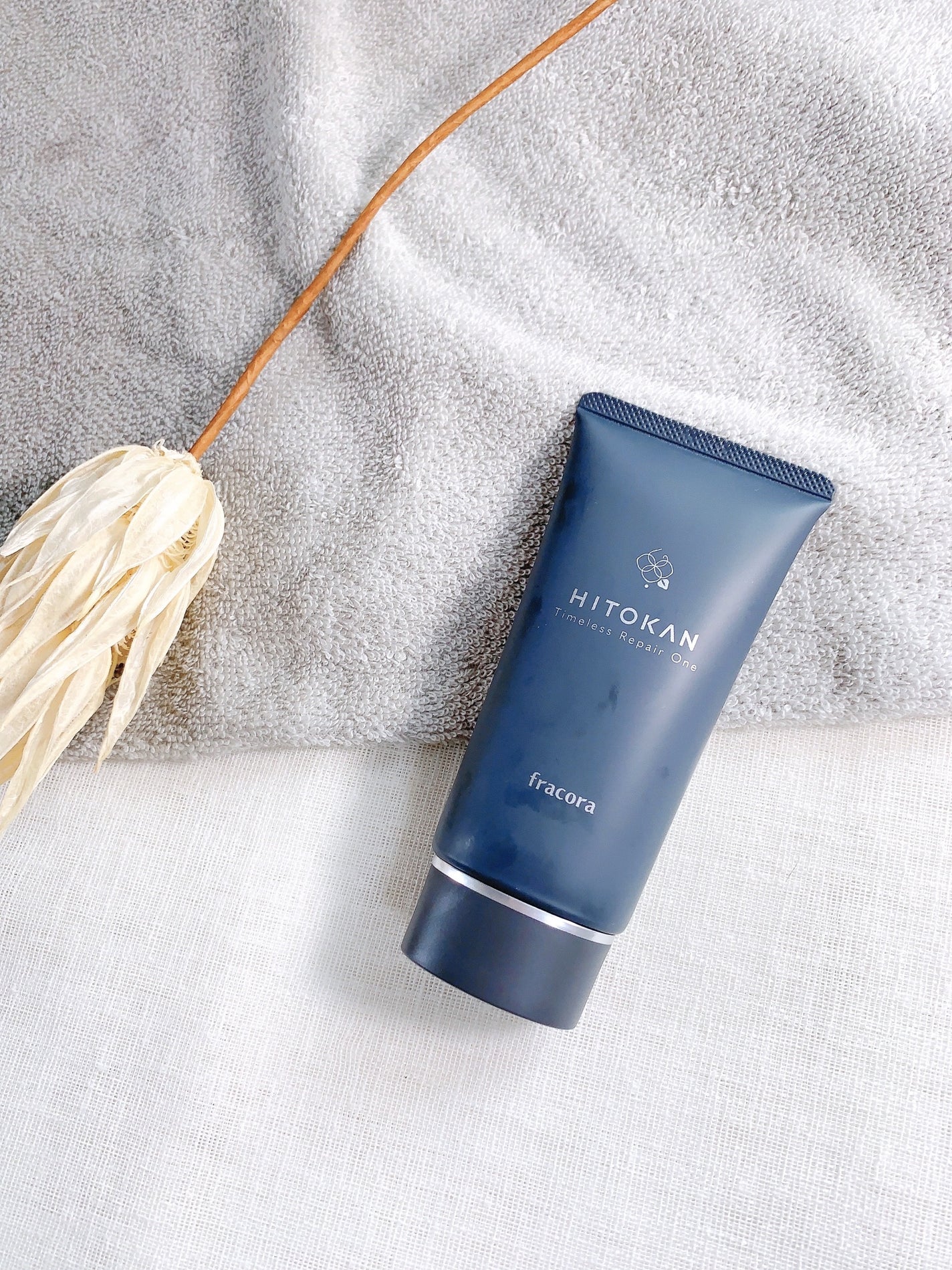 HITOKAN タイムレスリペアワンGR/fracora/オールインワン化粧品を使ったクチコミ(5枚目)