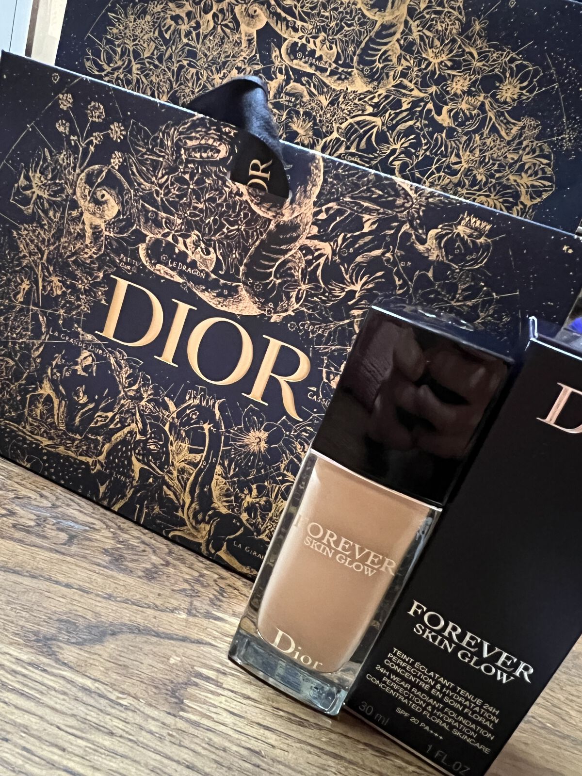 ディオールスキン フォーエヴァー フルイド グロウ/Dior/リキッドファンデーションを使ったクチコミ（1枚目）