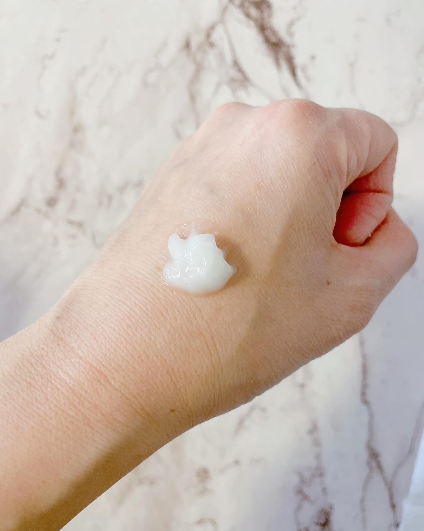 orange_glow_kwm on LIPS 「#PR#グレイスワングレイスワン リンクルケア ホワイト モイ..」(3枚目)