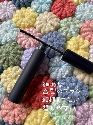 引き続きLIPSでの購入品です。
エトゥセのマスカラ
繊維入りにしようか
他のカラーにしようか
悩みつつも
アイエディション01ラベンダーブラック

開封しての第一印象は…
液少なくね(･_･;)?
大丈夫なのかしら？
ってのを感じてしまった(＞＜)

フサフサブラシに慣れてた分
液すくなーって見えるんだと思う。

まつ毛に塗ると
ちゃんとマスカラ液付きます！
余計にべちゃって付かない分
個人的には好きな塗り心地
お湯オフできて楽チン仕様♪

ラベンダーブラックの色味も
ほぼブラックだけど
キツ過ぎないのかな多分…。

久しぶりに黒系マスカラ使いたかった私には
いい感じでした(^-^)

見てくださりありがとうございました
の画像 その1