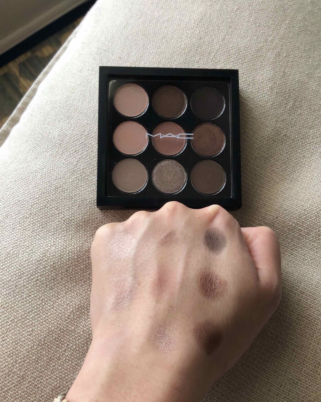 スモール アイシャドウ×9/M・A・C/アイシャドウパレットを使ったクチコミ(4枚目)