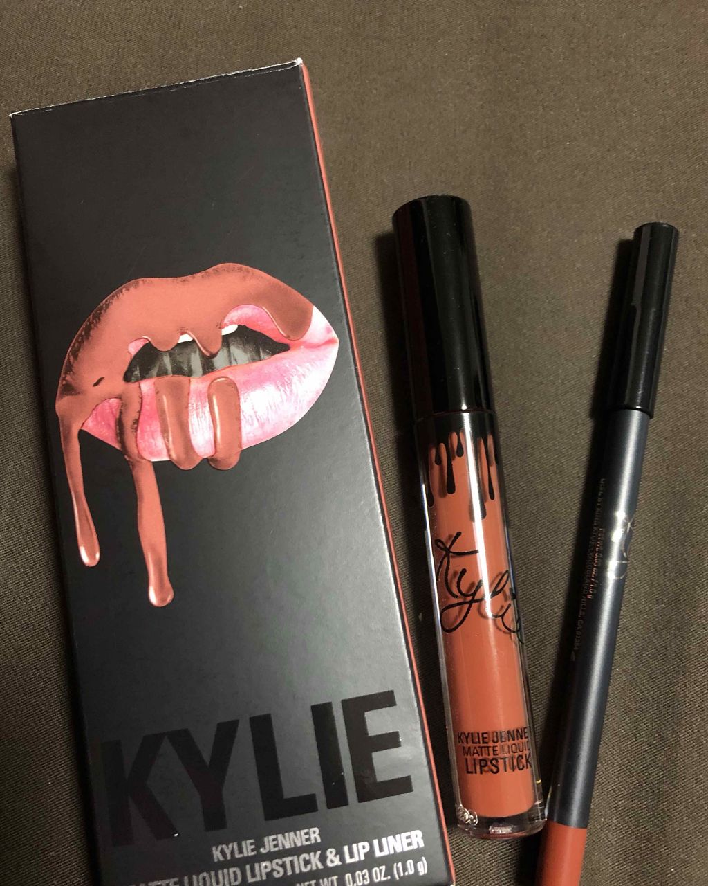 マット リキッド リップスティック/Kylie Cosmetics/口紅を使ったクチコミ(3枚目)