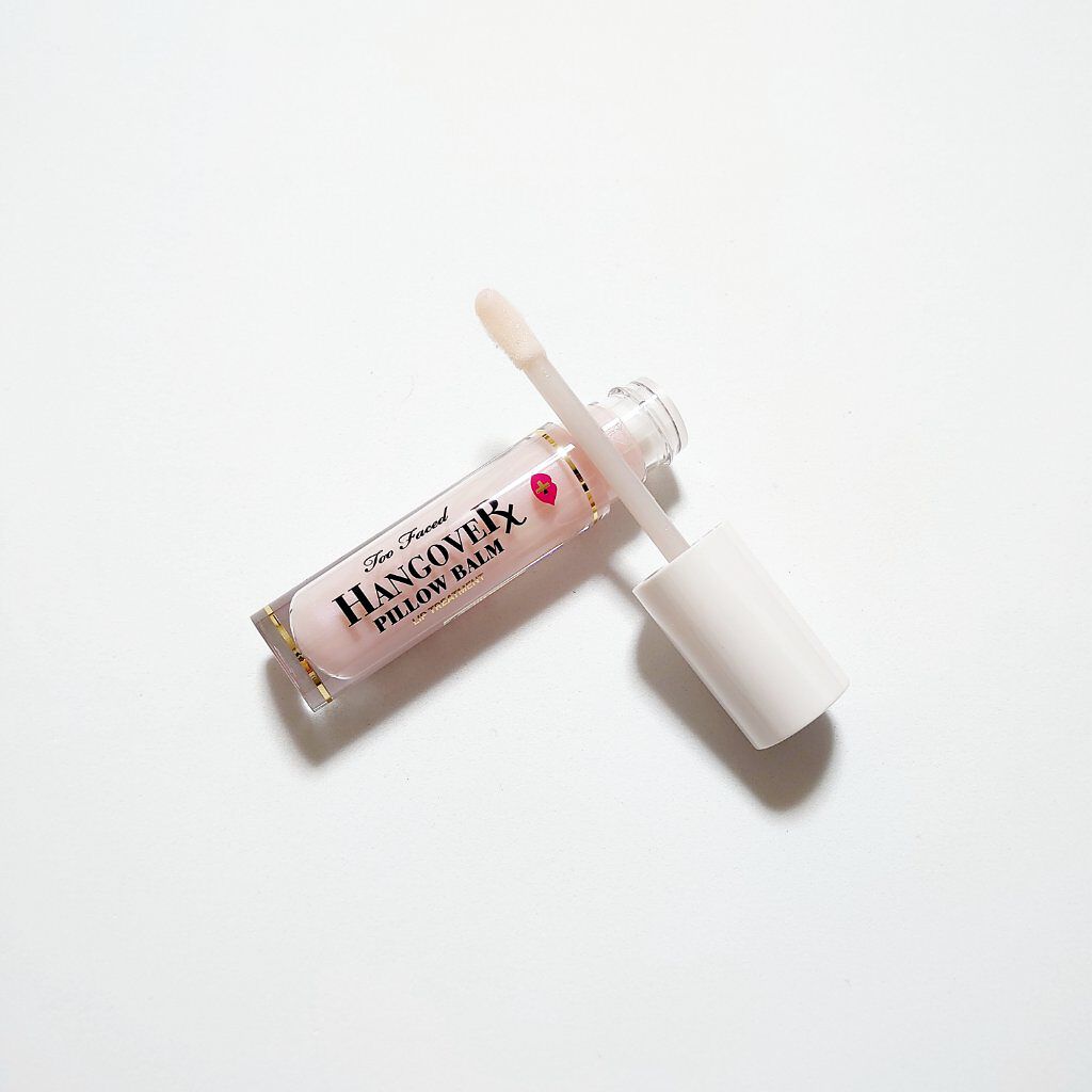 ～トゥー フェイスド ハングオーバー～ ピロー バーム リップ トリートメント/Too Faced/リップ美容液を使ったクチコミ（2枚目）