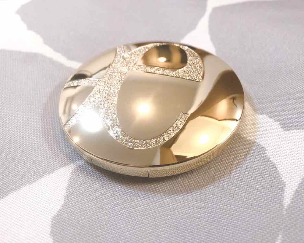 ラ プードル オートニュアンス/Elégance/プレストパウダーを使ったクチコミ（1枚目）