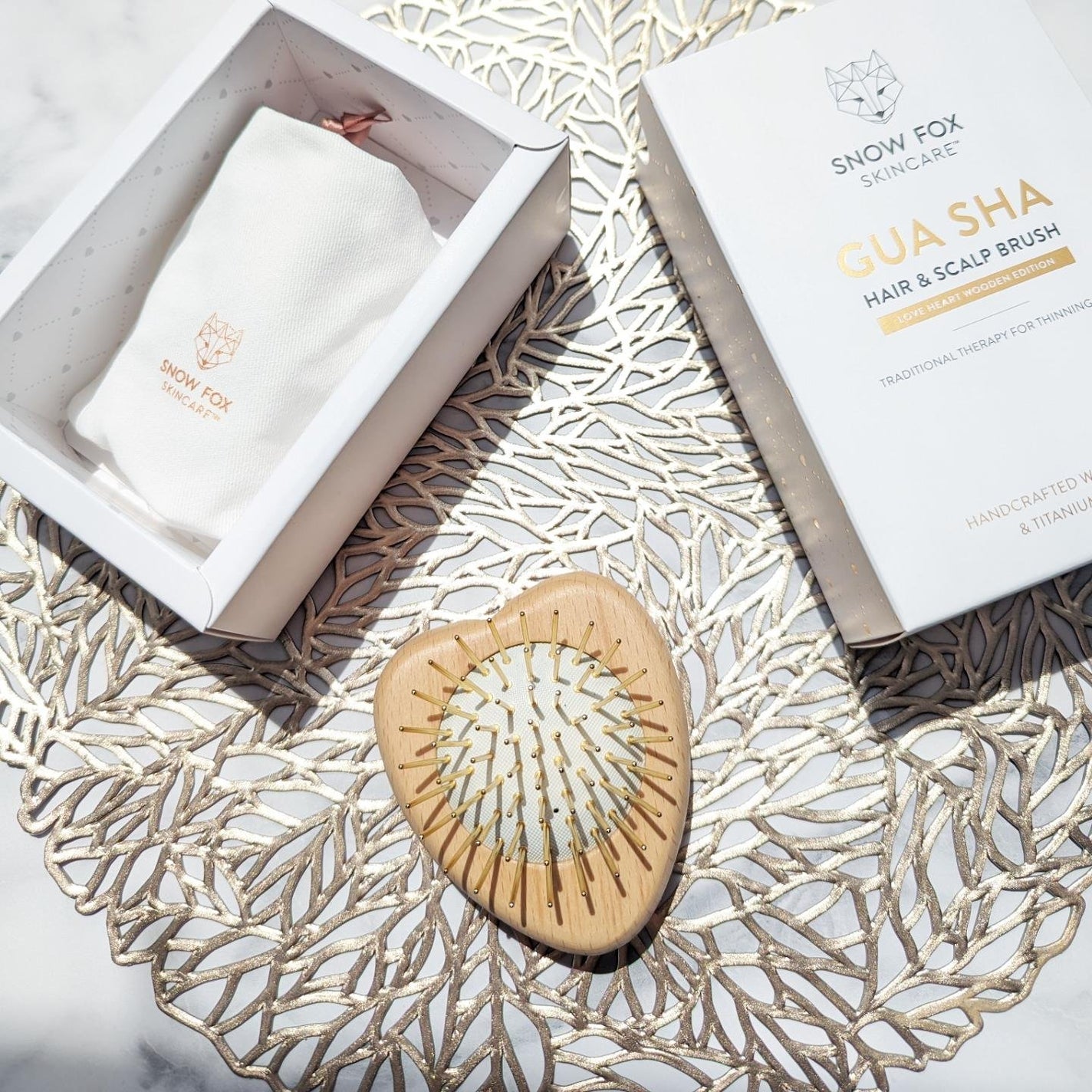 プレミアム FOX カッサ ウッド ミニハート ヘアブラシ/SNOW FOX SKINCARE/ヘアブラシを使ったクチコミ(6枚目)