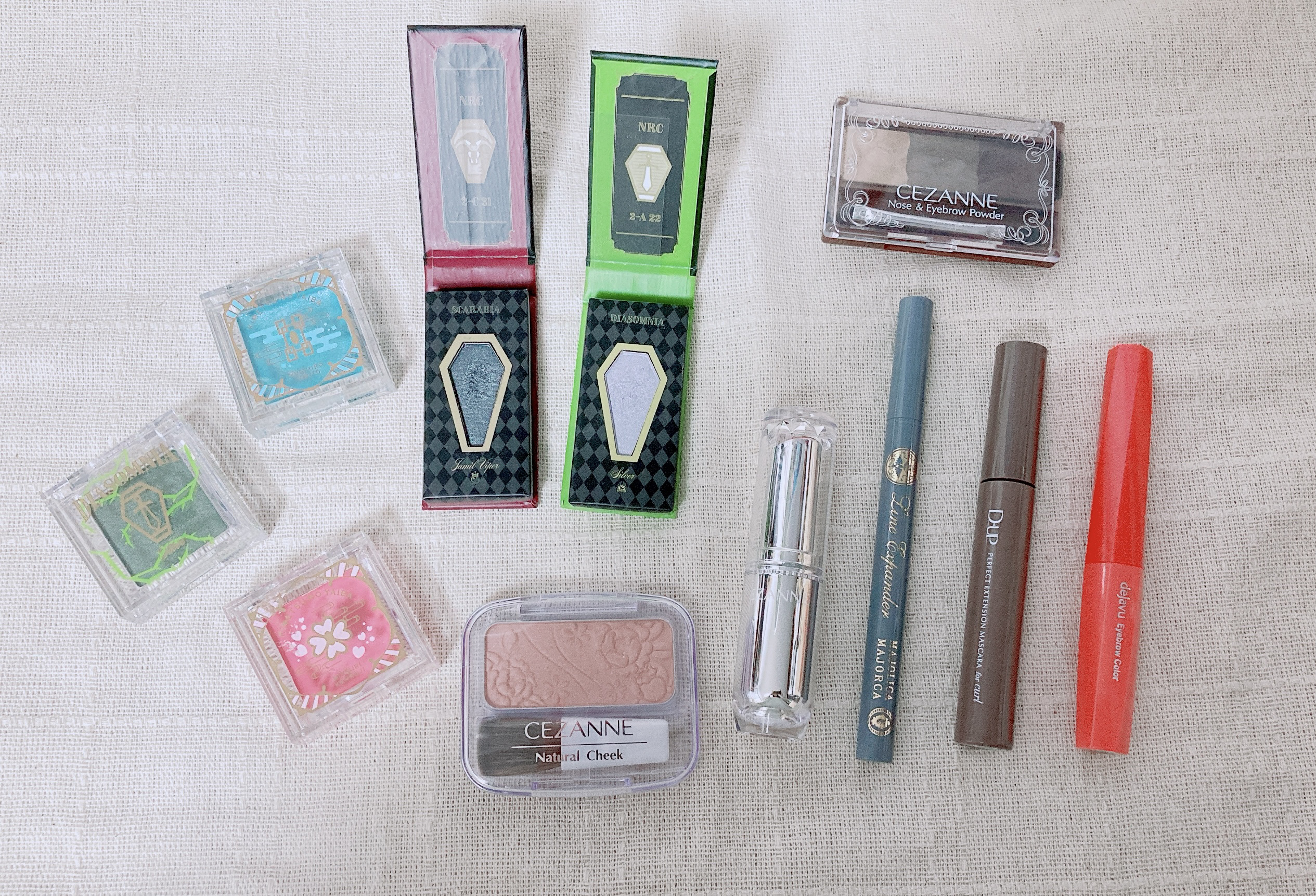 1番コフレ ディズニー ツイステッドワンダーランド/BANDAI SPIRITS/単色アイシャドウを使ったクチコミ（1枚目）