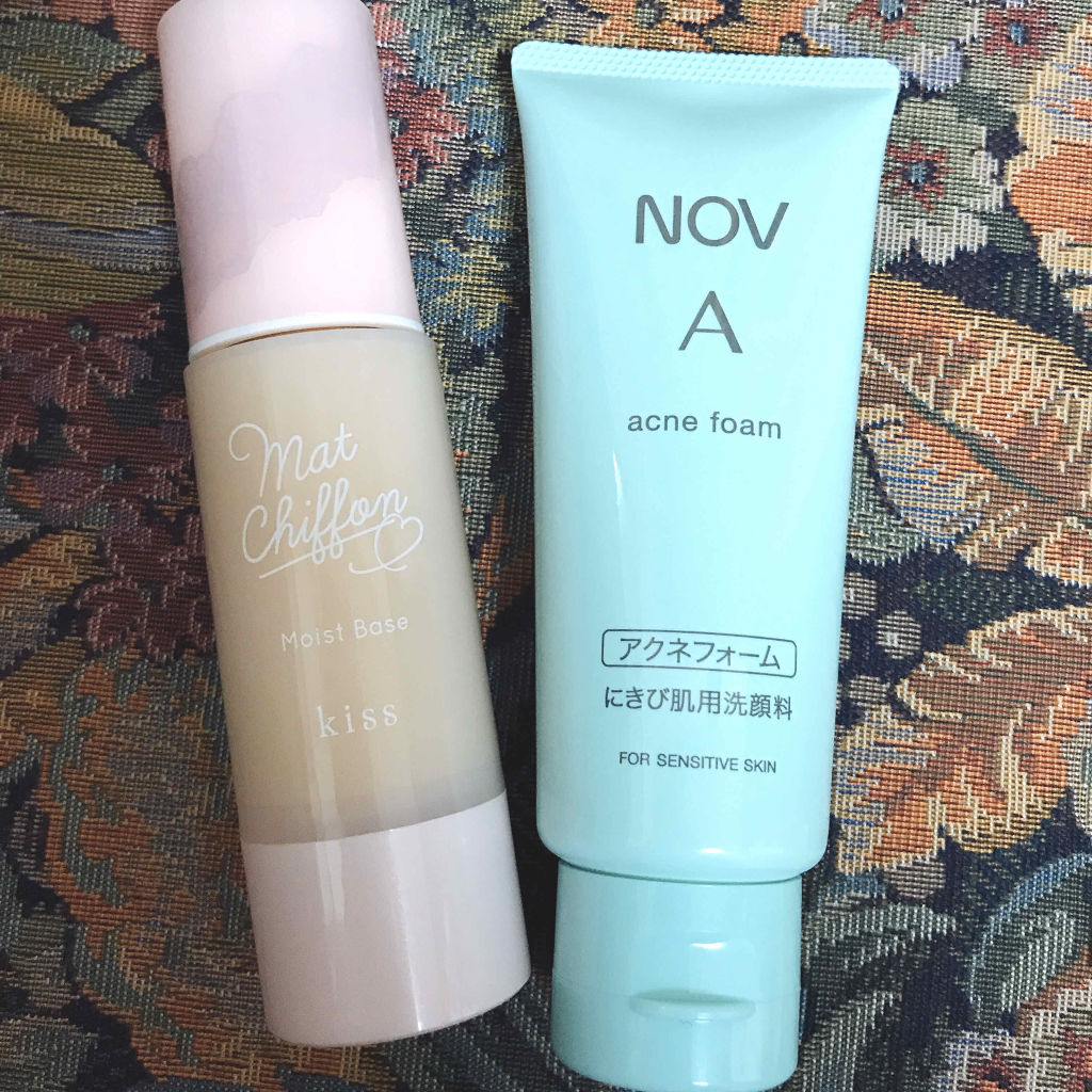 かなり良かったベースメイク&洗顔‹‹\(´ω` )/››

✨キス マットシフォンUVモイストベース 02
1600円。夜まで崩れたり粉吹かなくて良い(ホワイトニングベースを試供品で使ったけどそれは粉吹いた)。肌がきめ細かくなるし、着け心地