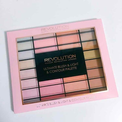 Ultimate Blush Light and Contour Palette/MAKEUP REVOLUTION/パウダーチークを使ったクチコミ(1枚目)