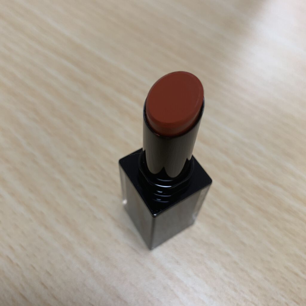 ルージュ アンリミテッド アンプリファイド＜2019年クリスマスコフレ限定＞/shu uemura/口紅を使ったクチコミ（2枚目）