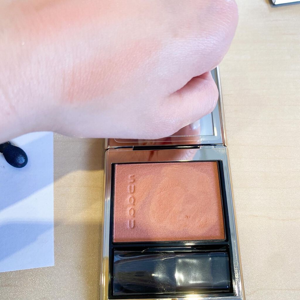 メルティング パウダー ブラッシュ/SUQQU/パウダーチークを使ったクチコミ(3枚目)