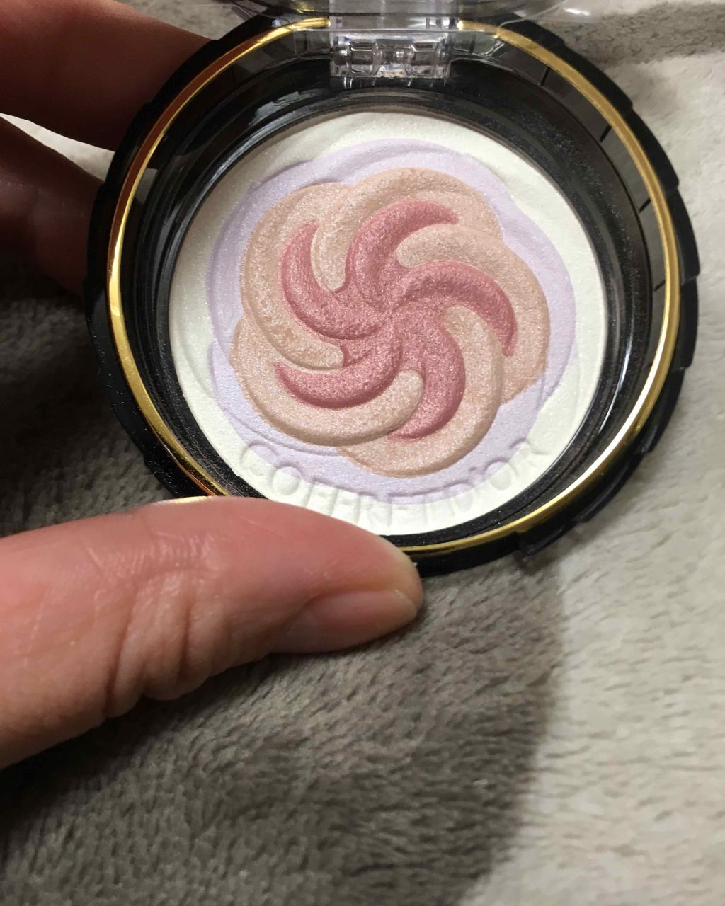 スマイルアップチークスN/コフレドール/パウダーチークを使ったクチコミ(1枚目)