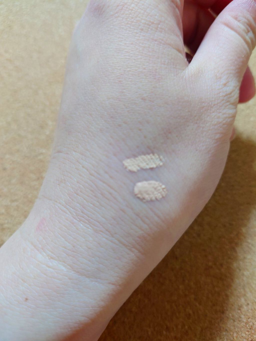 ETUDE ビッグカバーフィットコンシーラーのクチコミ「コンシーラーを使いたいのに使えない!!
黄みが強すぎる!!
オレンジだと色が浮きすぎる!!
そ.....」（3枚目）