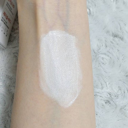 ホワイトニングドレストーンアップクリーム/COSNORI/化粧下地を使ったクチコミ(5枚目)