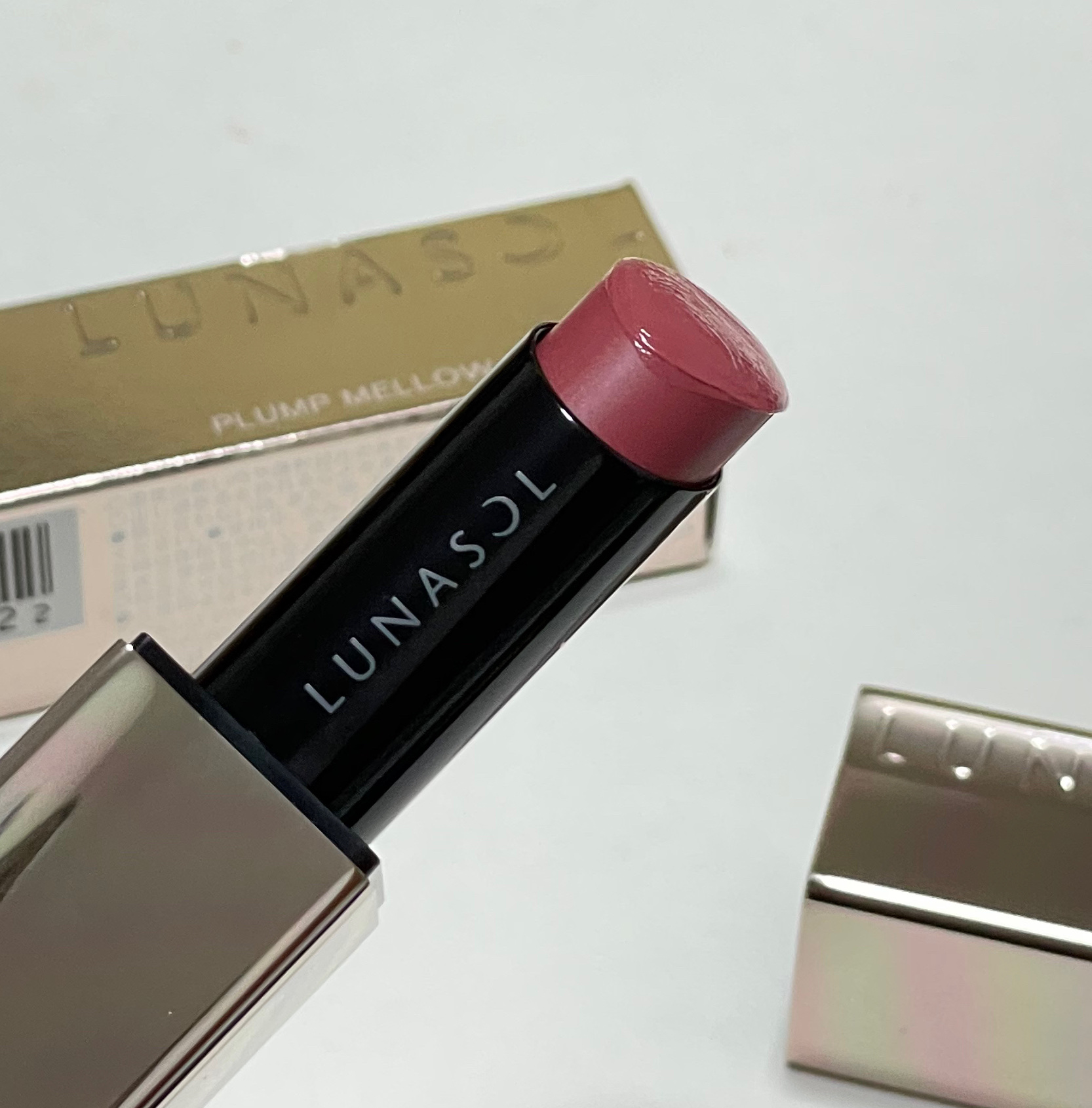 プランプメロウリップス サテン/LUNASOL/口紅を使ったクチコミ（2枚目）