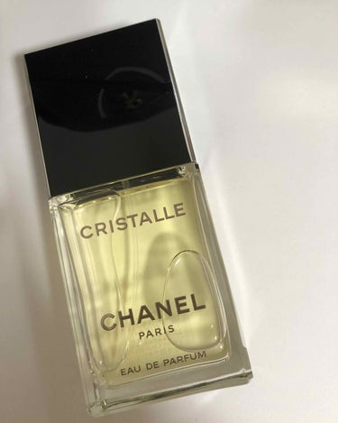 CHANEL クリスタル オードゥ パルファム (ヴァポリザター)のクチコミ「このクリスタルという香水はトワレがオリジナルですが、私はトップのレモンの香りが爽やかなパルファ.....」（1枚目）