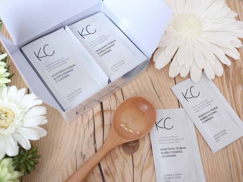 KC むきタマつるん 発泡美容液クレンジング/ハーブ健康本舗/クレンジングジェルを使ったクチコミ(2枚目)